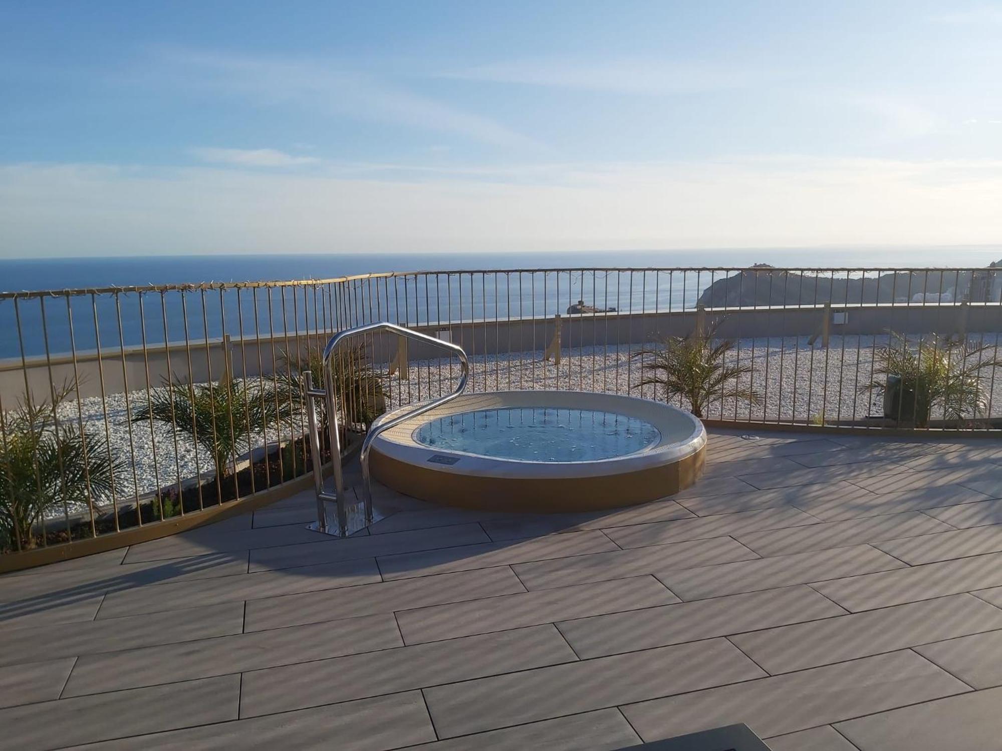 Intempo Luxury Ocean Views Resort เบนิดอร์ม ภายนอก รูปภาพ